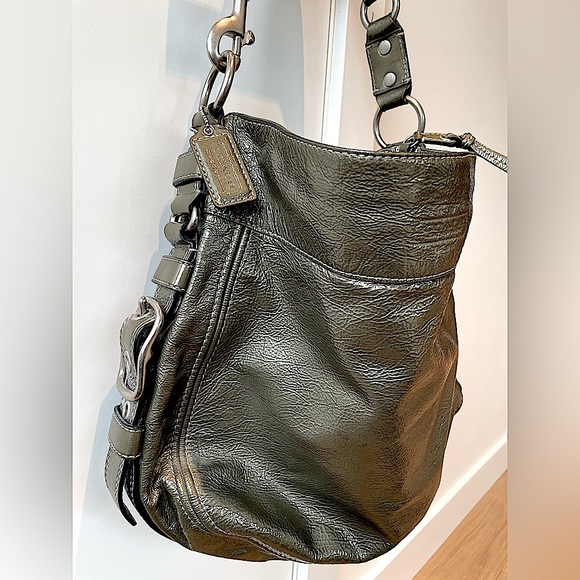 Coach Hobo Purse, Paten Leather Metallic - Picture 2 of 10